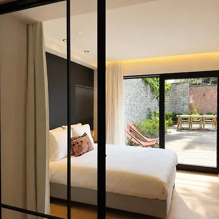 Luxury Boutique For 5 With Private Garden, Perfectly Located Between Sint-pieters Station And The Centre شقة *
