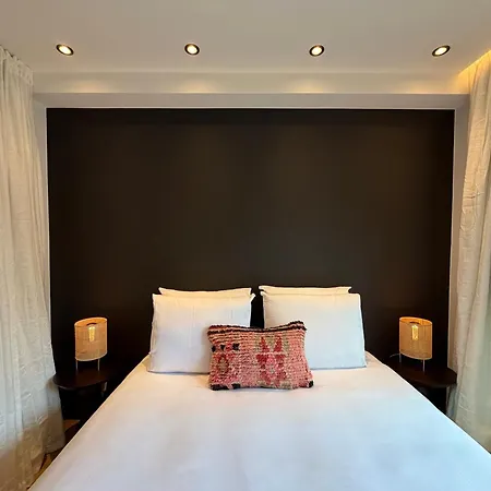 Luxury Boutique For 5 With Private Garden, Perfectly Located Between Sint-pieters Station And The Centre