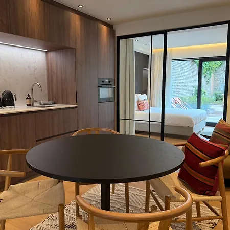 Luxury Boutique For 5 With Private Garden, Perfectly Located Between Sint-pieters Station And The Centre شقة *