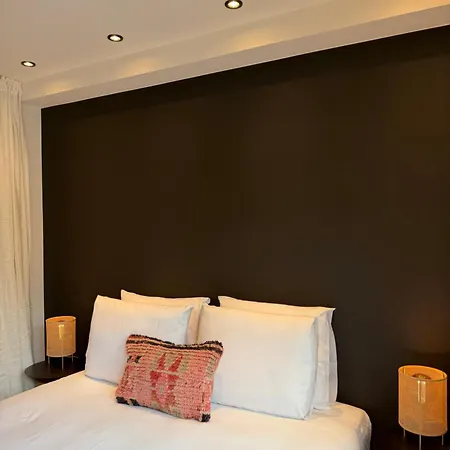 Luxury Boutique For 5 With Private Garden, Perfectly Located Between Sint-pieters Station And The Centre شقة *